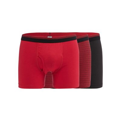 Pack of three red keyhole trunks